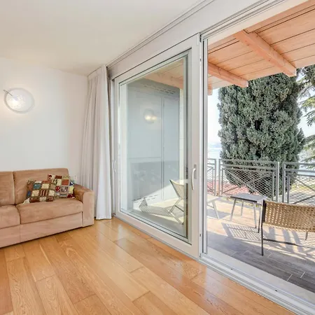 Dolceriva - The Lakefront Appartement