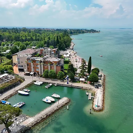 Dolceriva - The Lakefront Apartment Peschiera del Garda
